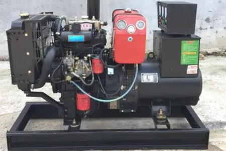 柴油發電機組新舊機油能一起用嗎？